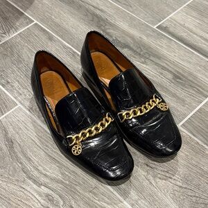 Tory Burch Black Croc Embossed Loafers with Gold Chain size 6